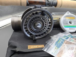 Sage R8 Spey 6130-4 dry-line steelhead outfit with floating head, running line, and leaders - Reel Hero Shot
