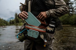 Fishpond Tacky Pescador Fly Box - Large - Dynamic Foam - Smoke Grey