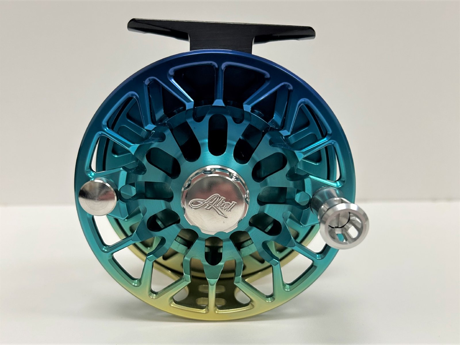 Abel SDS 7/8 Fly Reel - Solid Flats Fade w/fade Drag - IN STOCK